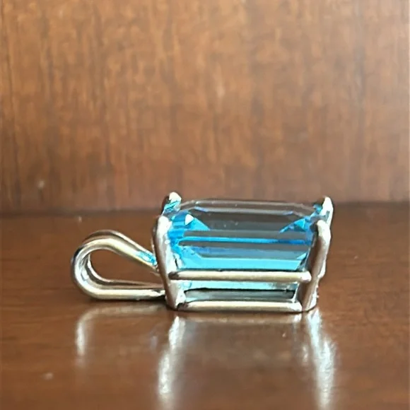 Blue Topaz Sterling Pendant - Picture 7 of 10